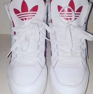 Adidas hight top shoe